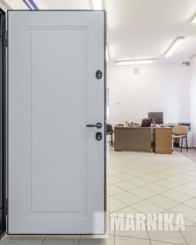 тёмный
