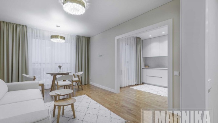 Классика с итальянской фрезеровкой: входная и межкомнатные двери, порталы и плинтуса