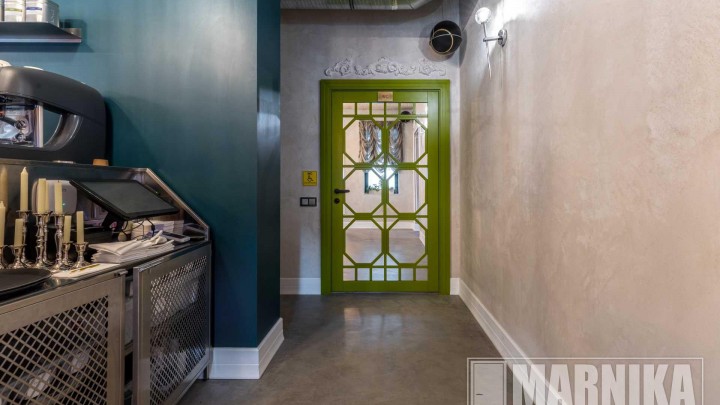 Двери для бутик-отеля: скрытые, зеркальные, маятниковые