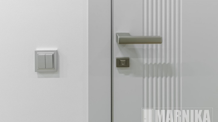 Современные двери с фрезеровкой и фальш-панелями